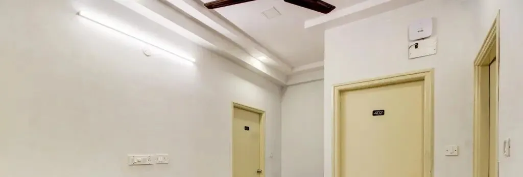 Kings Suites by OYO Rooms