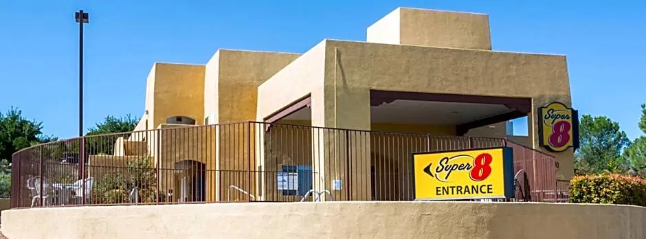 Super 8 by Wyndham Cottonwood