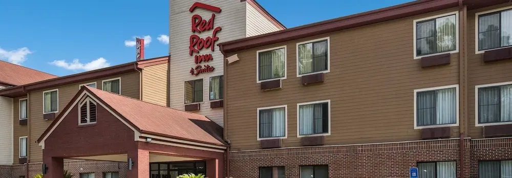 Red Roof Inn & Suites Savannah Airport