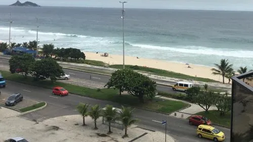 Flat na Barra - Vista para o Mar