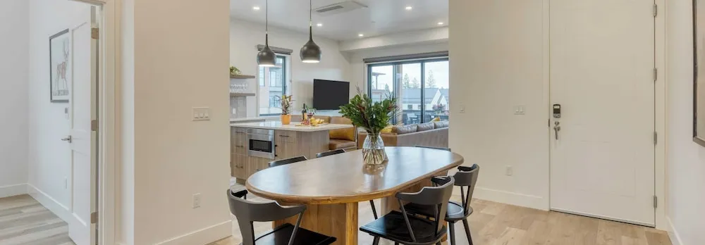 1115 Aerie Buyout 2 Units, Near Downtown Hot Tub + Mountain View