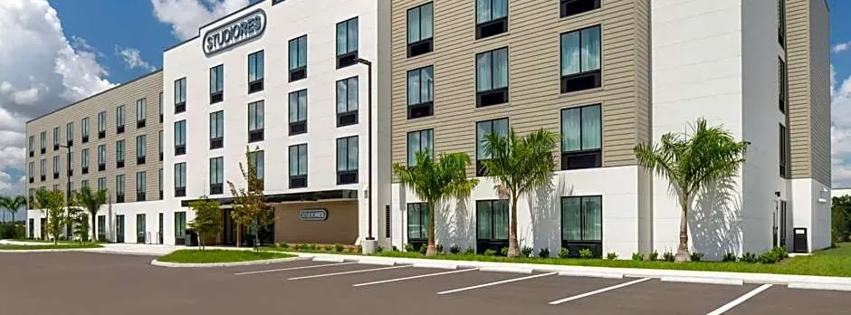 StudioRes by Marriott Fort Myers Airport