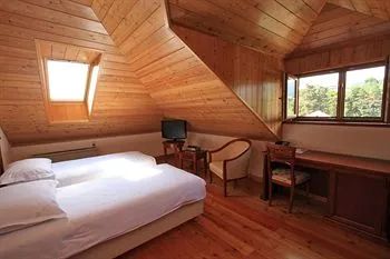 Villa More