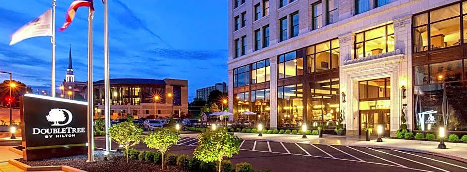 DoubleTree By Hilton Youngstown Downtown