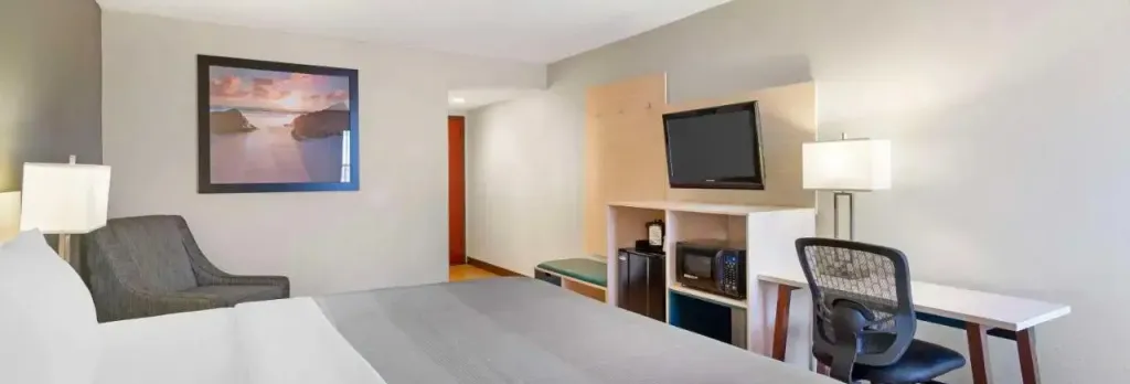 Holiday Inn Express Valley W Point Area
