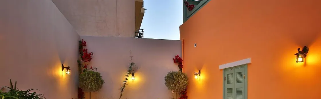 Efchi Suites 1904