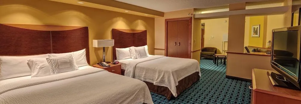 Fairfield Inn & Suites Naples