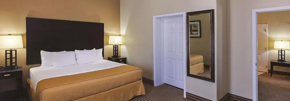 La Quinta Inn & Suites by Wyndham Livingston