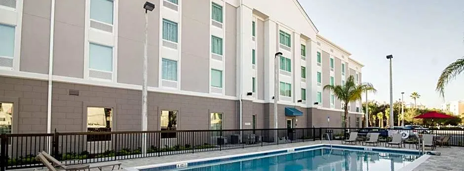 Hampton Inn & Suites Orlando at Seaworld