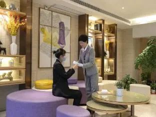 Lavande Hotel Wuhan Wuhuan Sports Center Linkonggang