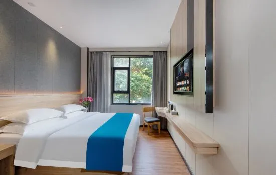 ZhuXing Hotel