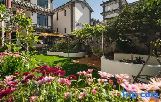 Xun yi ban shan courtyard designer minsu