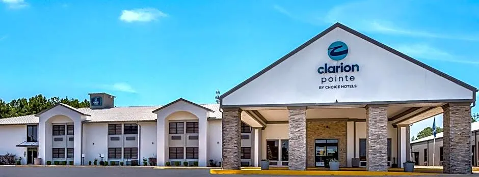 Clarion Pointe Marshall