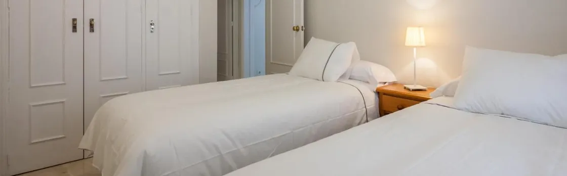 Apartamento Cerca Del Alcazar Con Garaje Privado