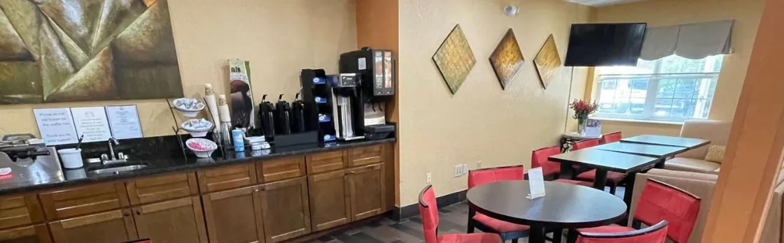 Microtel Inn & Suites by Wyndham Newport News Airport