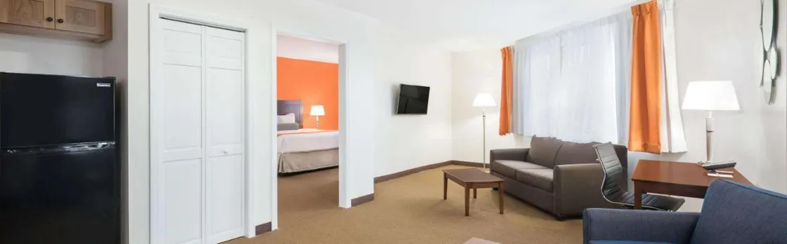Howard Johnson by Wyndham Quincy/Boston