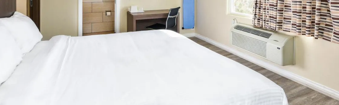 Sea Rock Inn