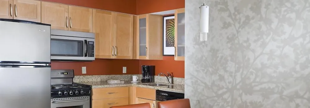 Mainstay Suites Appleton Airport - Fox River Mall Area