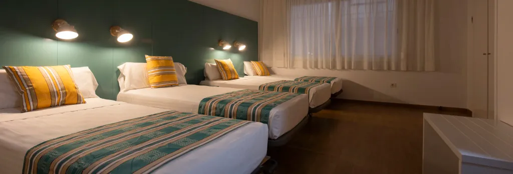 Yomo Hostal BCN Port