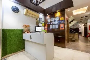 Hotel Emporio View - New Delhi Railway Station