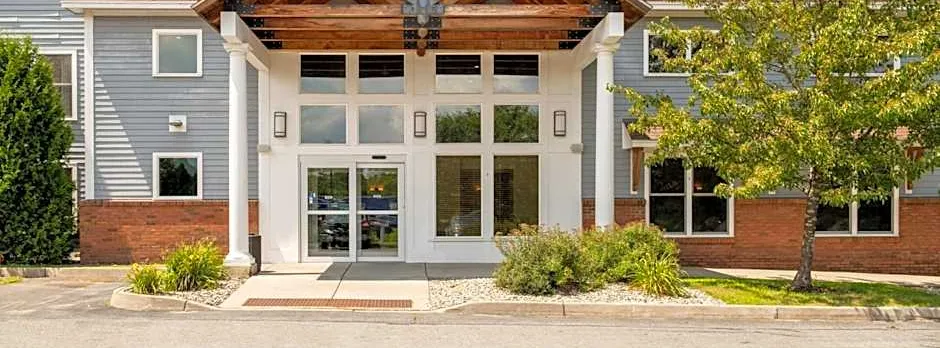 White River Inn & Suites