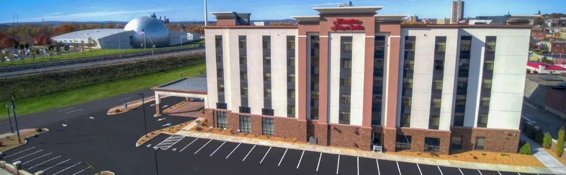 Hampton Inn & Suites Springfield/Downtown
