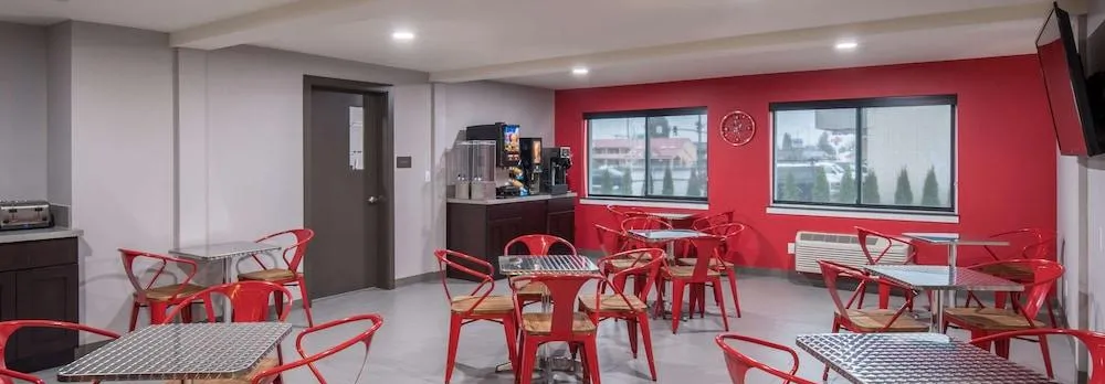 Red Lion Inn & Suites Everett
