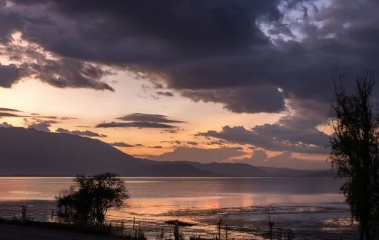 Dali Biyan Riverside Homestay (Erya Waxi Xiao Putuo Scenic Area Store)