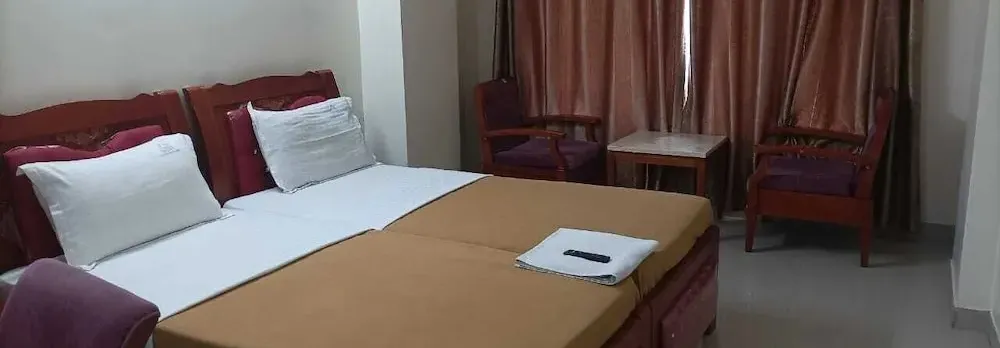 Hotel Shrivalli Residency