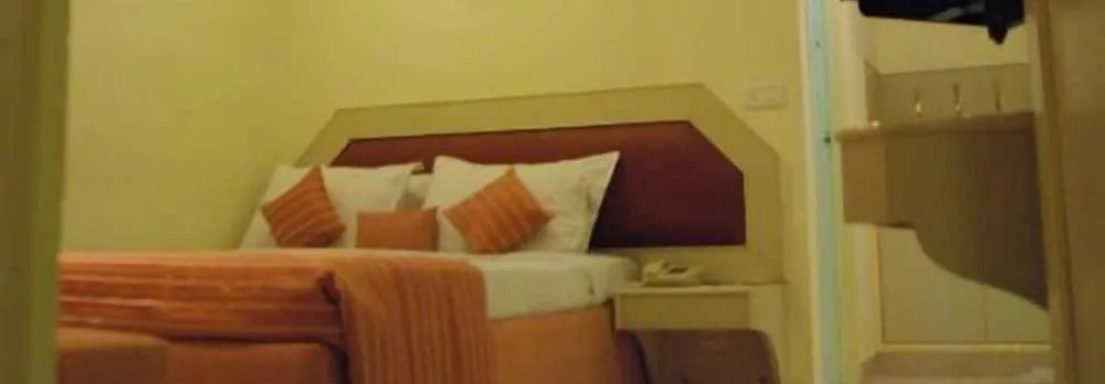 Hotel Baseraa Inn