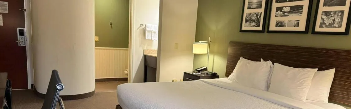 Sleep Inn & Suites Queensbury - Glen Falls