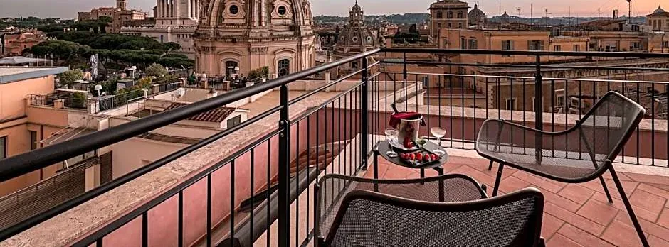 H10 Palazzo Galla