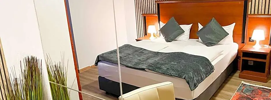City Hotel West Frankfurt City Centre