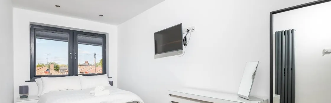 73 East Parade Cherry Tree Apt · Modern 3-Bed Duplex Apt in York with 75 Inch TV - Pass the Keys