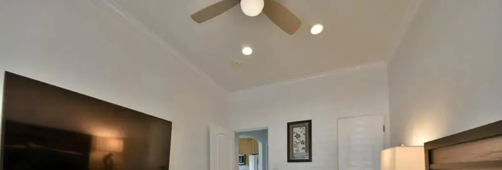 1000#1 Contemporary Home w/ Parking, Grill, & AC!