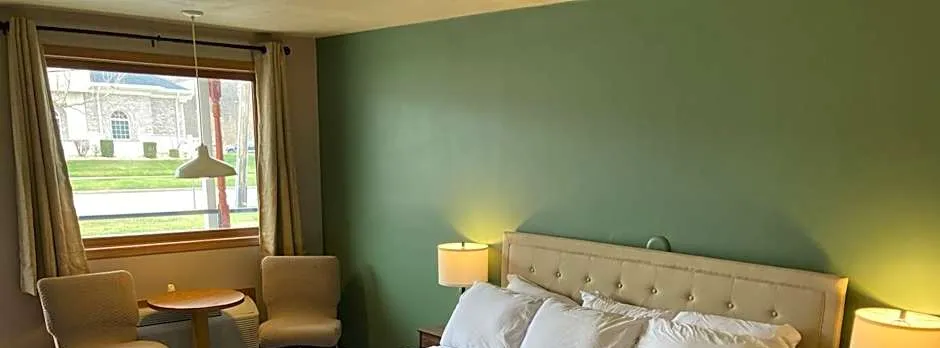 Valley Inn and Suites