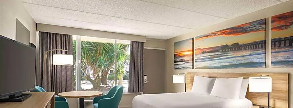 Days Inn by Wyndham Cocoa Beach Port Canaveral
