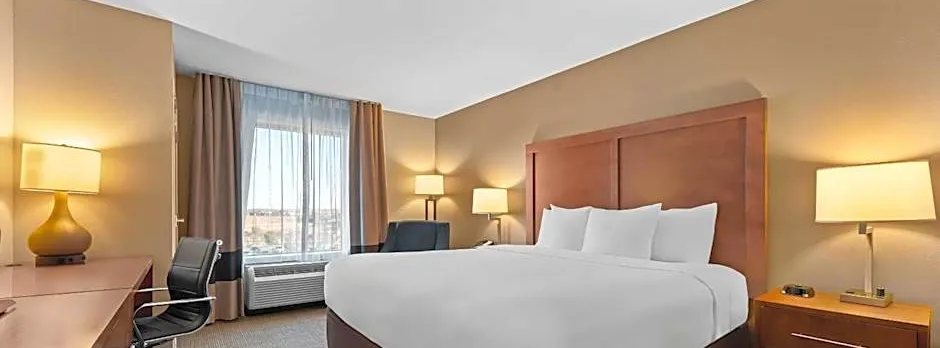 Comfort Inn & Suites Avera Southwest