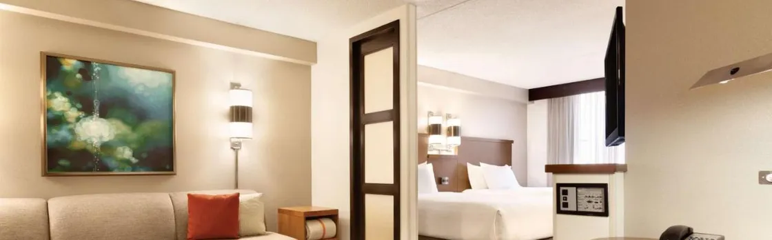 Hyatt Place Lombard