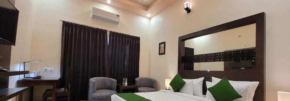 Hills Paradise Inn
