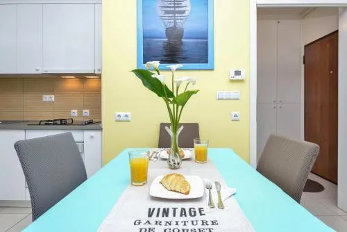 Apartment M