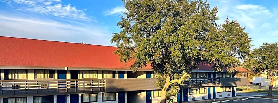 Studio 6 Suites Shreveport, LA Industrial Loop