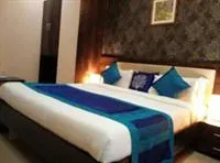 Hotel Adore Palace