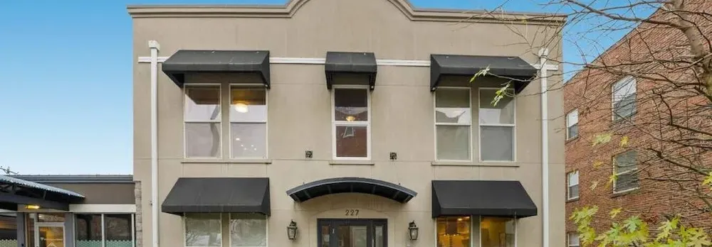 Extended Stay Comfort Fast Wi-fi Downtown!