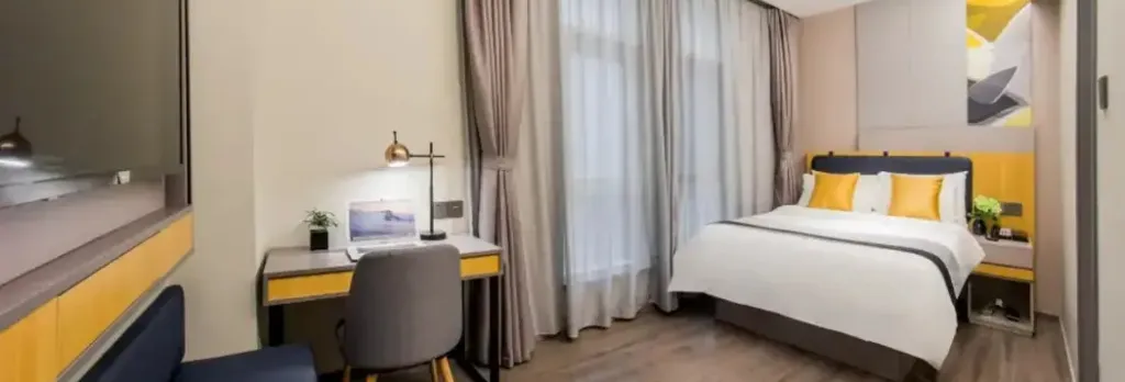 Home Inn Selected (Shanghai Wuning Road Metro Station Anyuan Road)