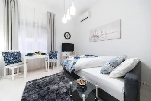 Studio Apartment Portić, self check-in