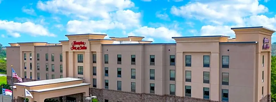 Hampton Inn & Suites Winston-Salem/University Area