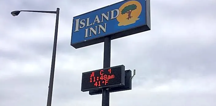 Island Inn