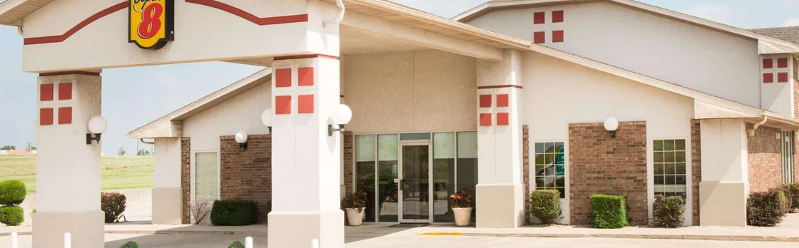 Super 8 by Wyndham Lamar