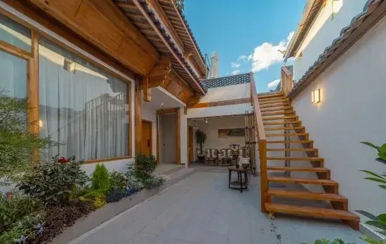 Qinghe Yejian Life Aesthetics Designer Garden Meisu (Lijiang Ancient City Mufu Branch)